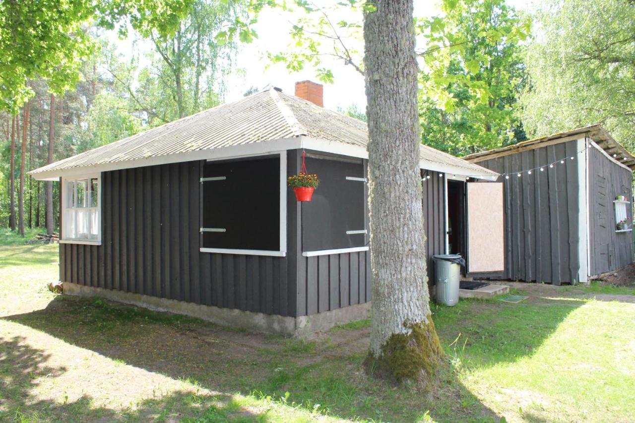 Hotel UKI Puhkeküla Pärnu Exterior foto