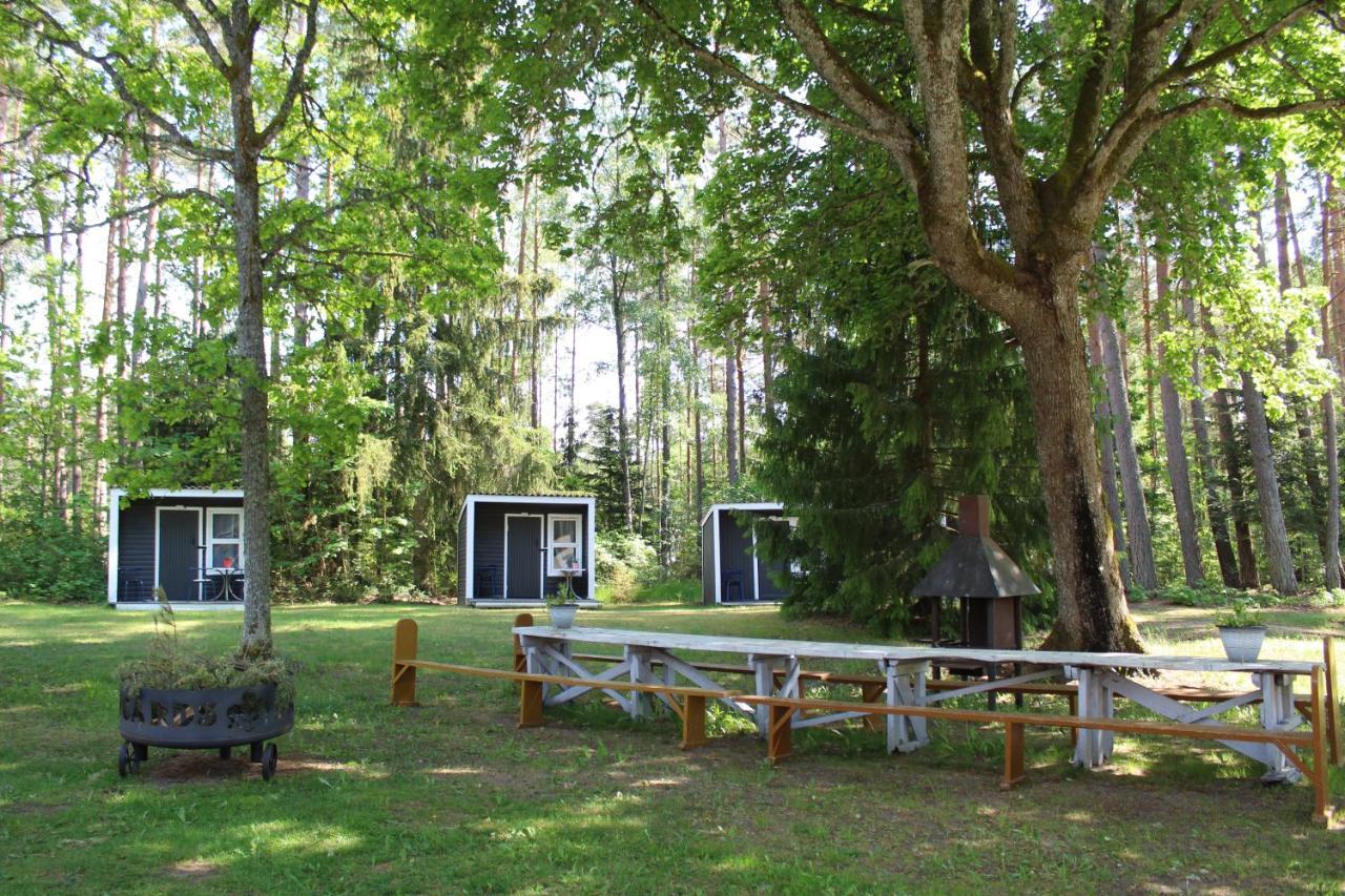 Hotel UKI Puhkeküla Pärnu Exterior foto