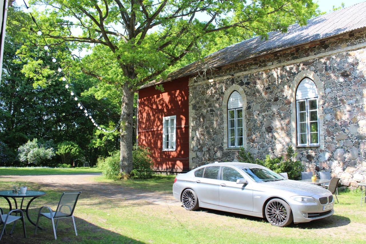 Hotel UKI Puhkeküla Pärnu Exterior foto